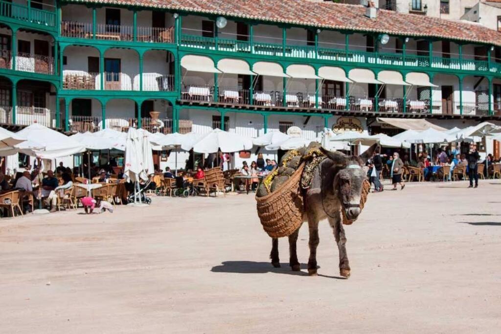 Pensjonat Hearts&Ponies Chinchón Zewnętrze zdjęcie